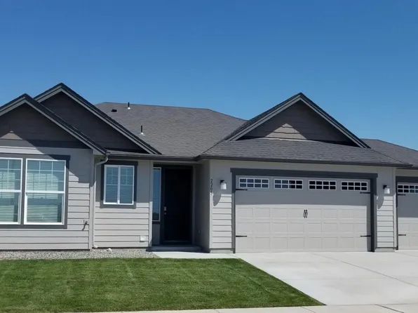 2205 Porter Loop, Yakima, WA 98901
