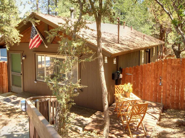 191 Santa Barbara Ave, Sugarloaf, CA 92386