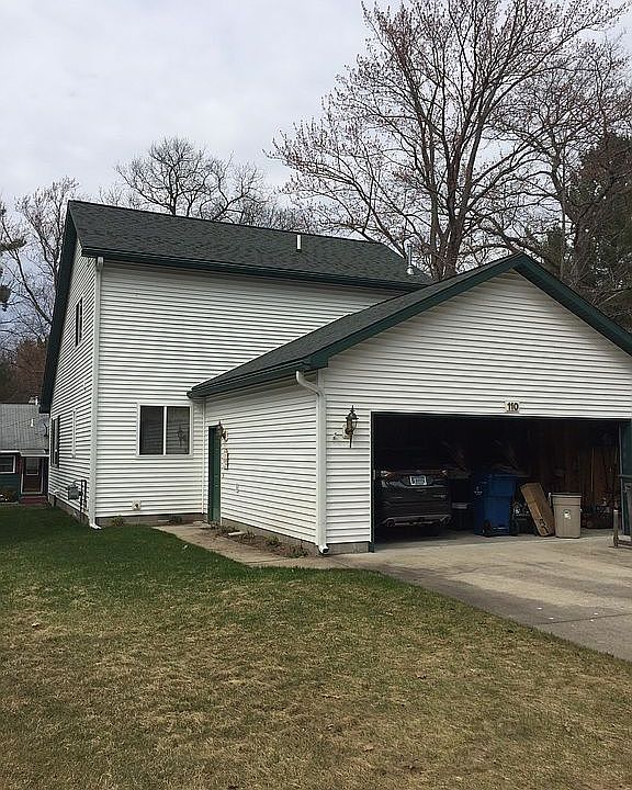 2nd image of 110 Kenmore Ave