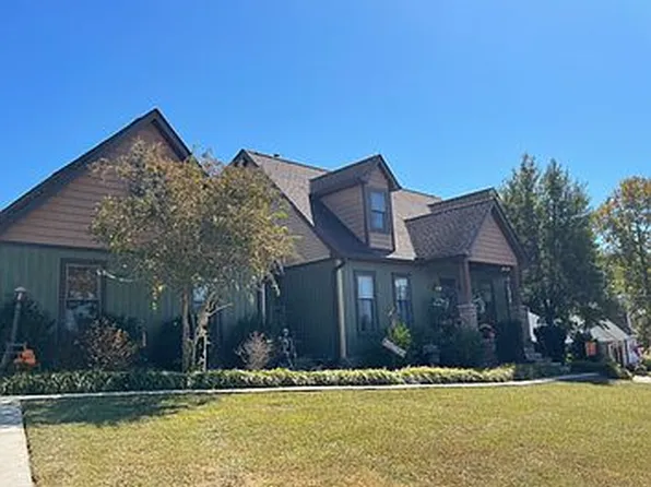 320 Morning Side Dr, Rossville, GA 30741