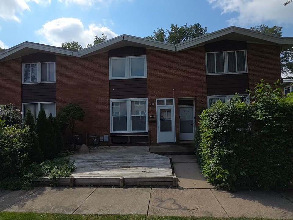 1st image of 1566 Woodland Ave Unit B