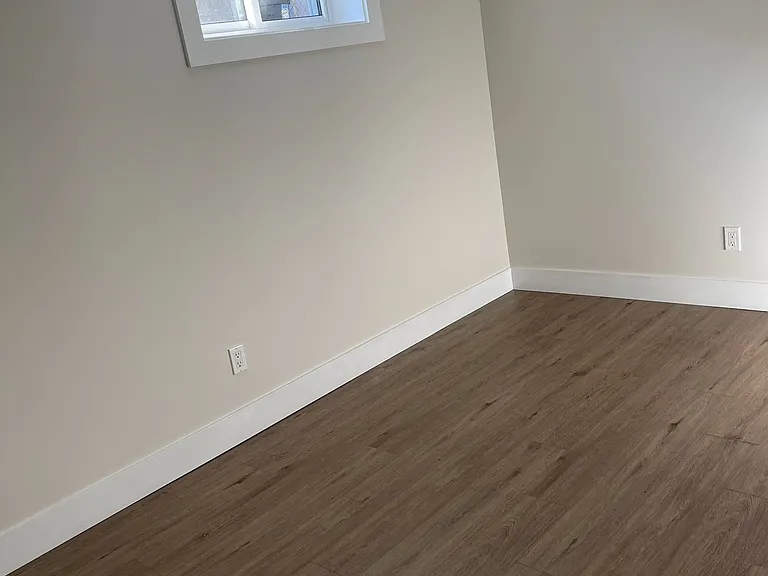 8 Alderney Ave #2 — Photo 8