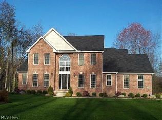 484 S Misty Ln, Akron, OH 44321