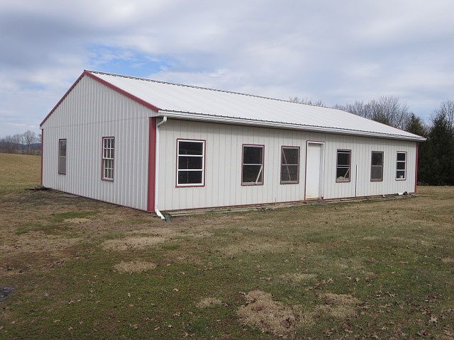 2nd image of 1237 Pine Hill Rd