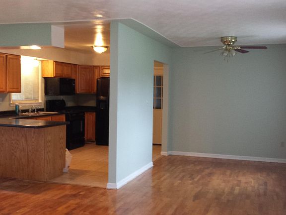 Dining/Kitchen