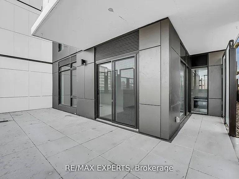 55 Duke St W #502 — Photo 27
