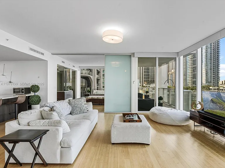 1040 Biscayne Blvd #1107 — Photo 5
