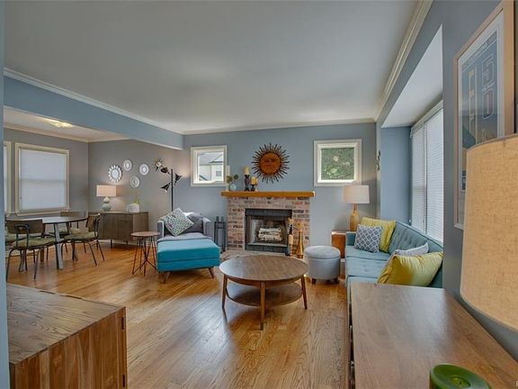 3rd image of 1053 Woodward Hts #1