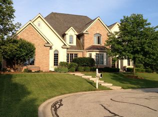 29043 N Spoon Ct, Mundelein, IL 60060