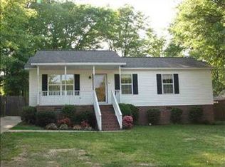 400 Rosemary Ln, Fountain Inn, SC 29644