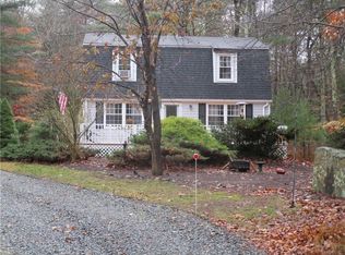 29 Tug Hollow Rd, Richmond, RI 02892