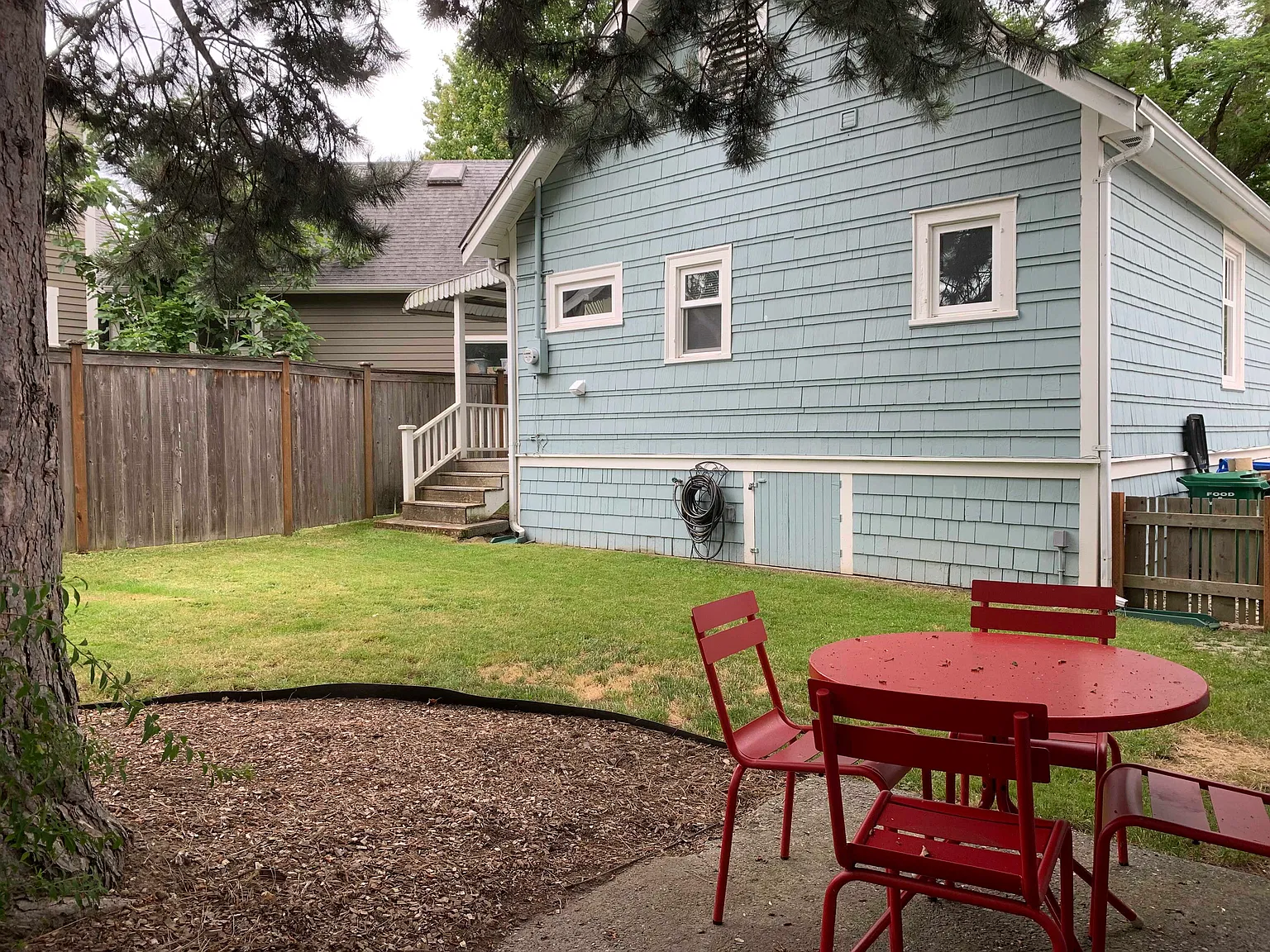 Francis House — Photo 4
