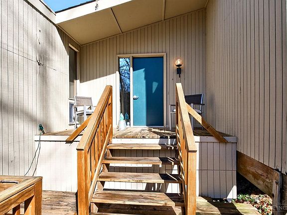 4th image of 3595 Cooper Rd