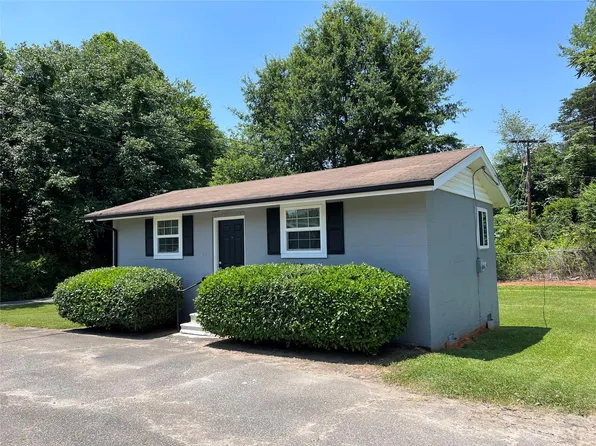 207 Whitesides Rd, Rutherfordton, NC 28139