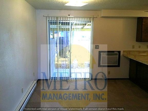 4th image of 1776 S Barlow Ln