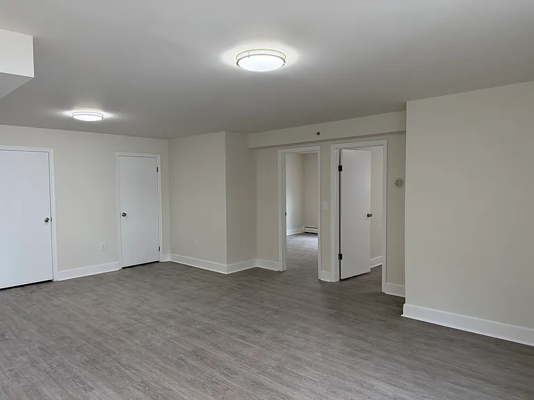 413 Avenue C #7 — Photo 4