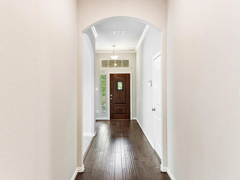 16609 Spence Park Ln — Photo 2