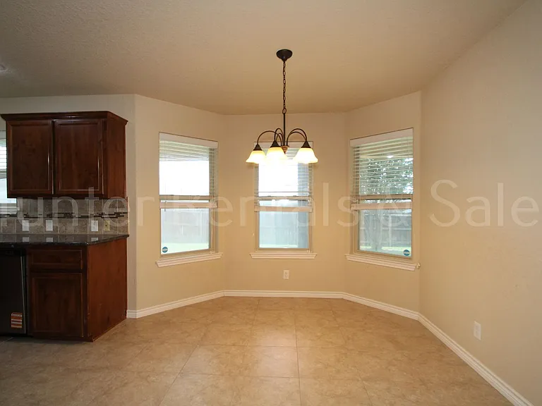 702 W Orion Dr — Photo 10