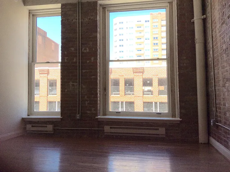 311 W Baltimore St #11 — Photo 16