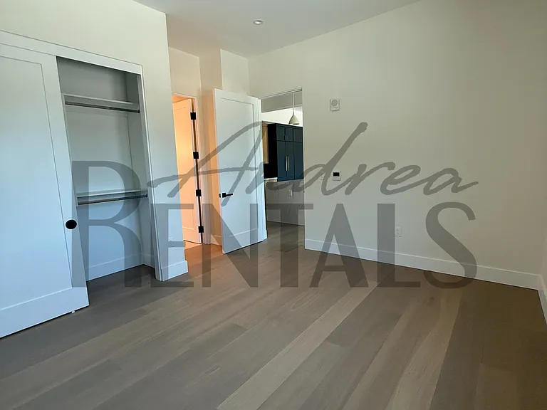 950 Hough Ave #302 — Photo 2