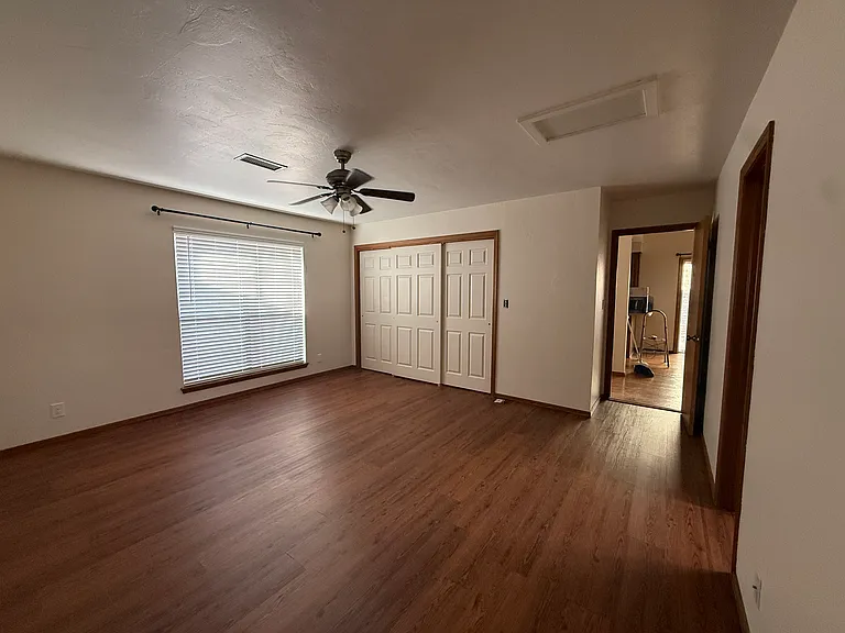 2508 Windsor Rd — Photo 7