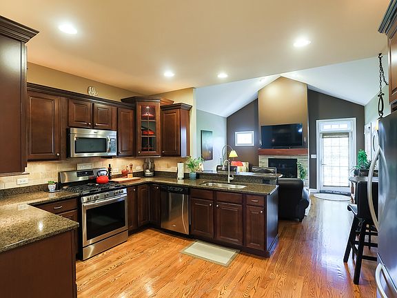 4th image of 240 Regency Ct Unit C