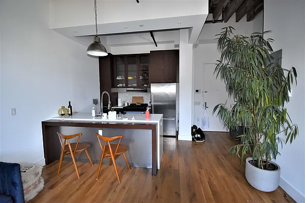 Rented by Bold New York | media 26