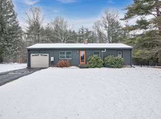 155 Farmington Rd, Amherst, MA 01002