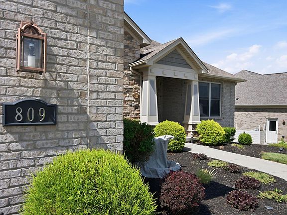 2nd image of 809 Morgan Dr