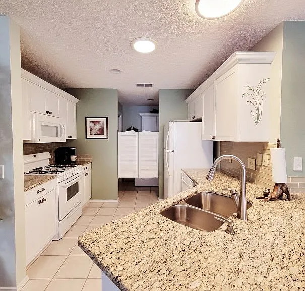 2845 Barboza Dr — Photo 10