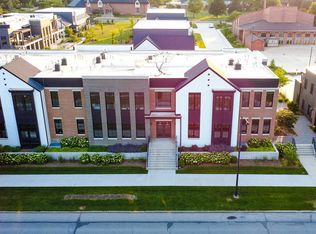 415 Main St UNIT 2B, Pella, IA 50219