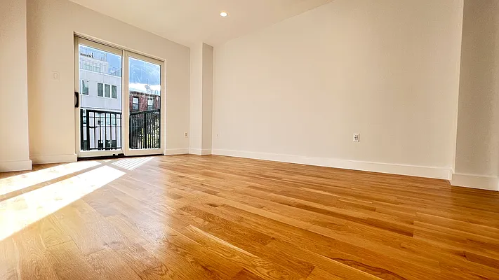 Rented by Addison Property Group | media 15