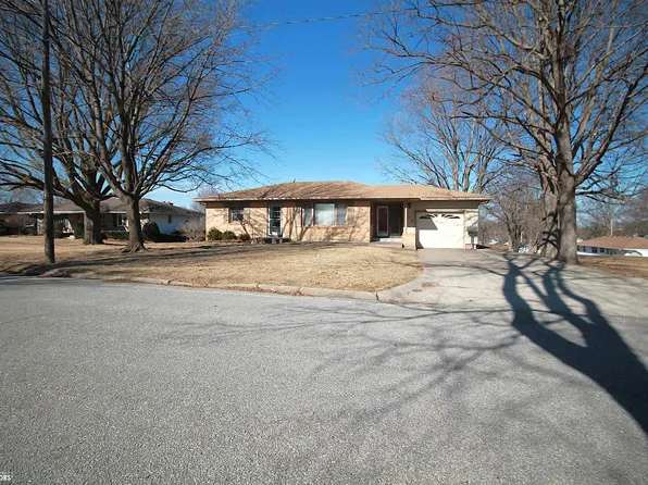 515 W Clark St, Clarinda, IA 51632