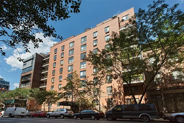 Sold by Douglas Elliman | media 15