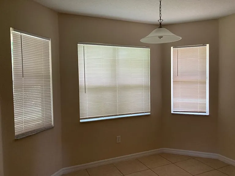 21 Bennett Ln — Photo 4
