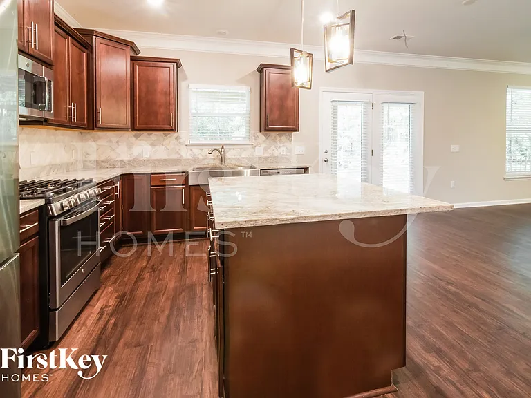 161 Vango Dr — Photo 7
