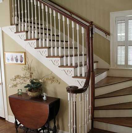 stairwell_Jackson_MS_house_for_rent_11122015