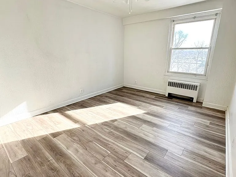 Main Street Apartments Rockford — Photo 42