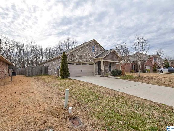3rd image of 116 Bermuda Lakes Dr