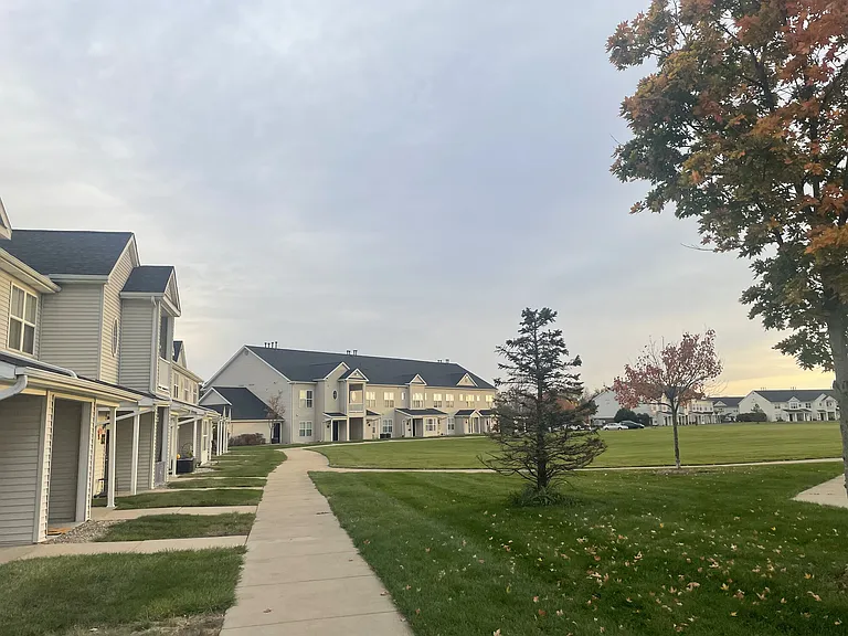 Townsend Apartments — Photo 11
