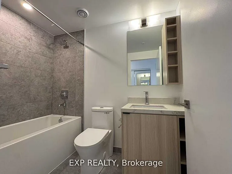 252 Church St #5510 — Photo 10