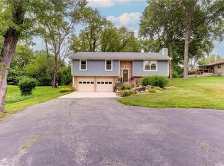 1804 Dakota St, Leavenworth, KS 66048