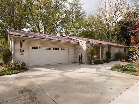 3rd image of 4107 Westwind Dr