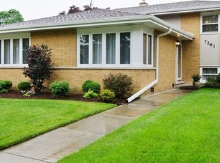 7263 W Breen St, Niles, IL 60714