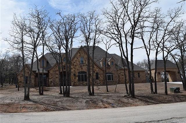 1st image of 108 Dixon Woods Ct