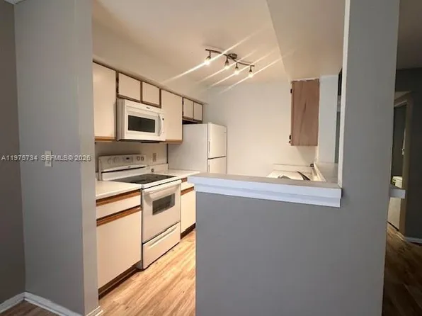 2667 NW 33rd St APT 2411, Fort Lauderdale, FL 33309