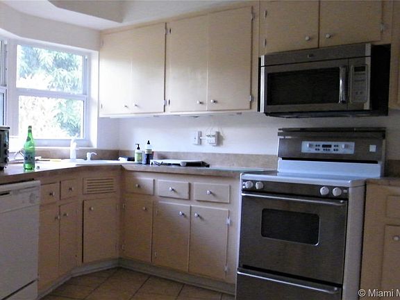 3rd image of 6281 Coral Lake Dr #1