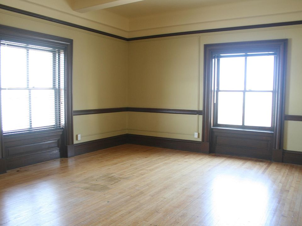 1st image of 129 N 10th St #413