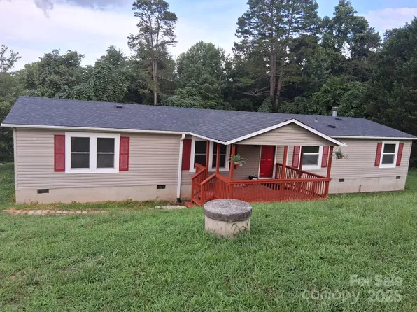 2659 Deertrack Dr, Connelly Springs, NC 28612
