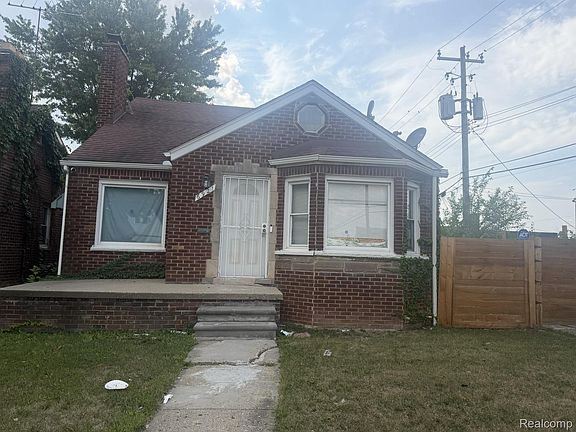 2nd image of 6921 Rosemont Ave
